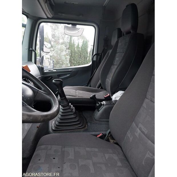 2008 مرسيدس بنز 1833-46663318