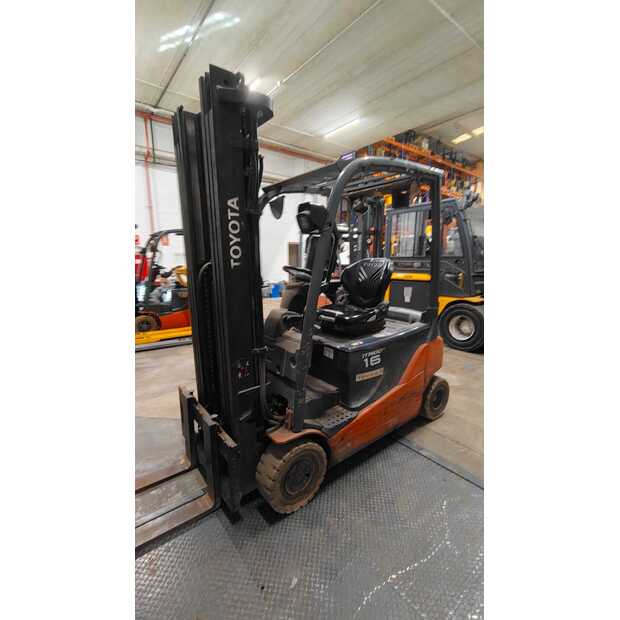 2015 تويوتا 8FBMT16-46671240