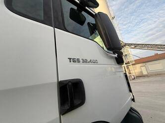 2013-man-tgs-32-400-1443769-46671561