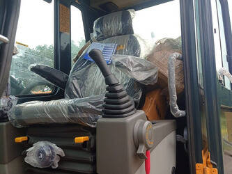 2025-hyundai-r210-1443783-46671835