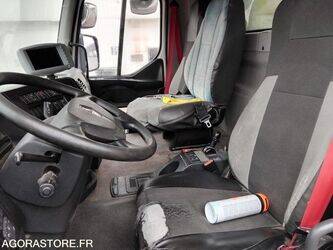 2015-renault-d-wide-1443786-46677525