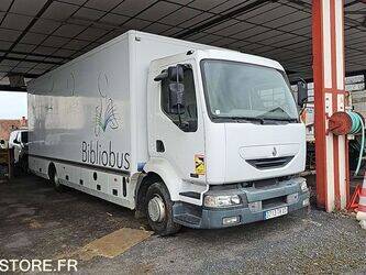 صورة ل شاحنات صندوقية 2004 رينو Midlum