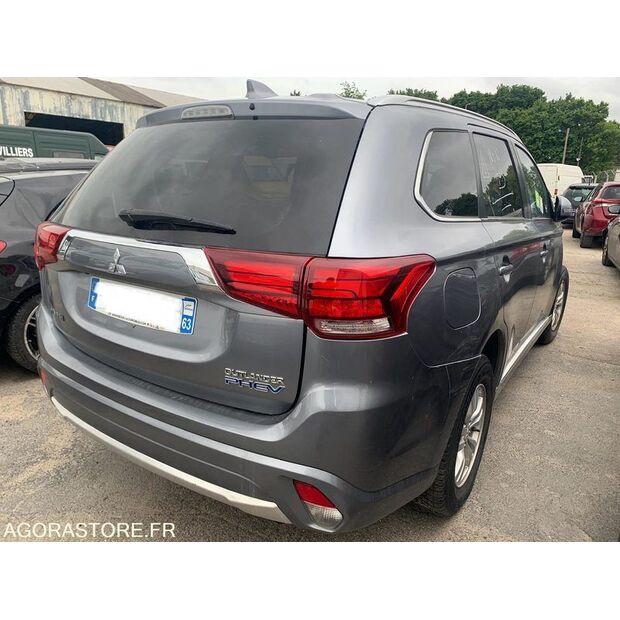2016 MITSUBISHI Outlander-46677578