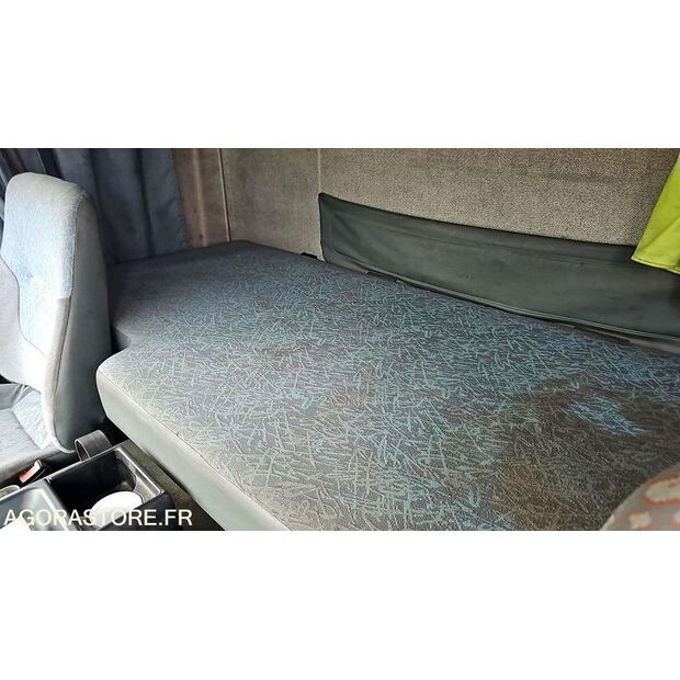 2000 Renault Kerax-46677612