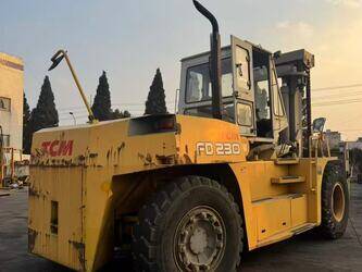 صورة ل رافعات 2020 تي سي ام FD230