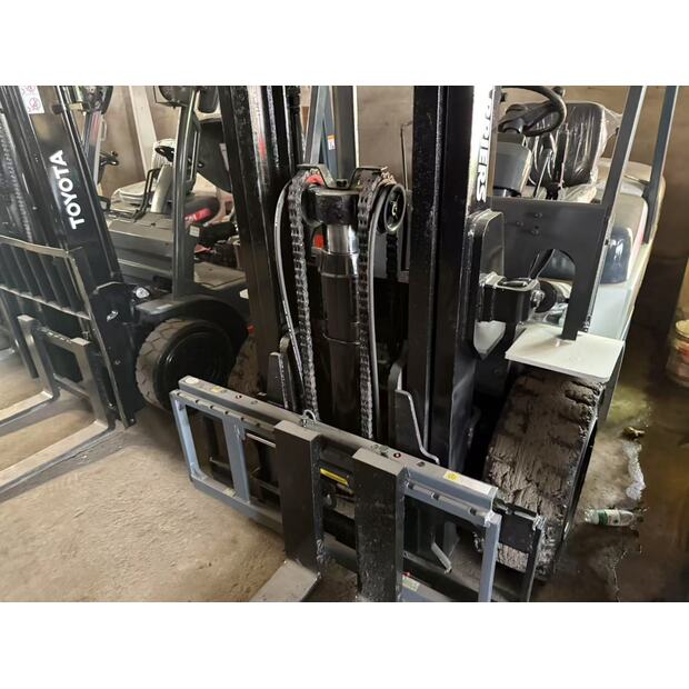 2023 تويوتا 8FDN25-46678495