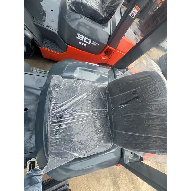 2023 تويوتا 35-46678518