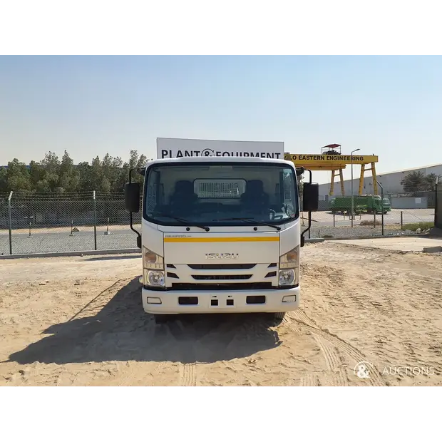 2024 Isuzu NPR-46678912