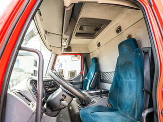 2005-daf-lf-55-180-1443855-46679807