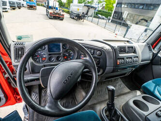 2005-daf-lf-55-180-1443855-46679808