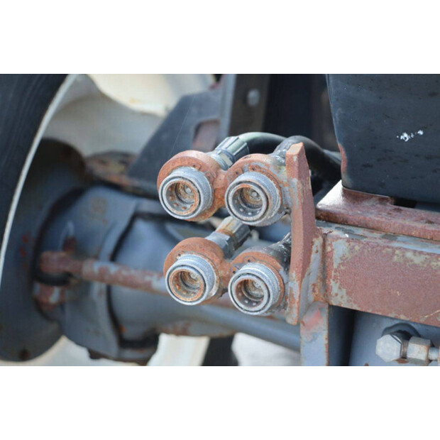 1995 Ford 6640SL-46679901