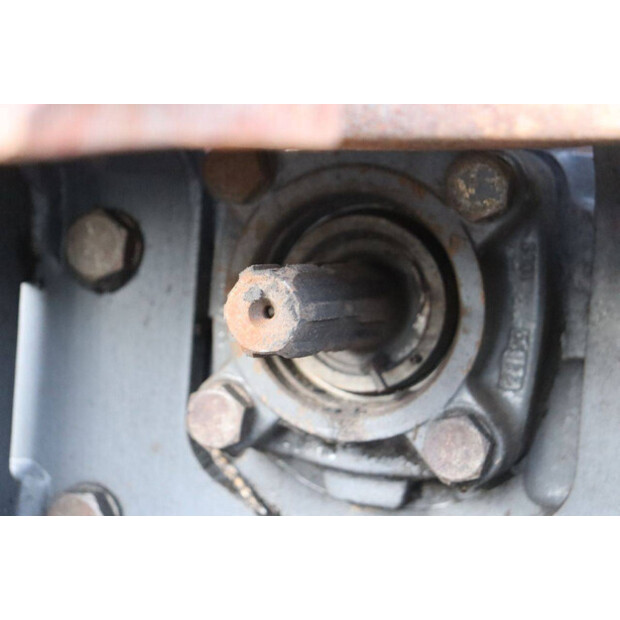 1995 Ford 6640SL-46679911