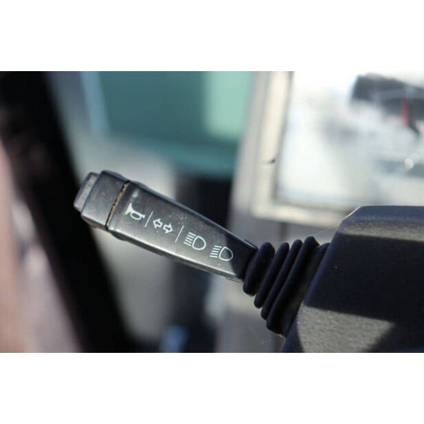 1995 Ford 6640SL-46679917