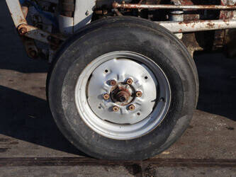 massey-ferguson-135-1443864-46680097