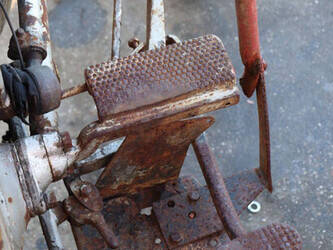 massey-ferguson-135-1443864-46680106