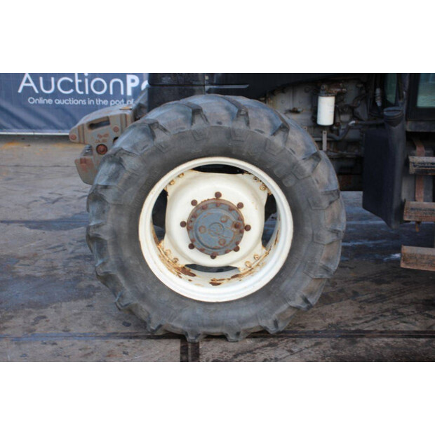 1999 نيو هولاند TS90-46680385