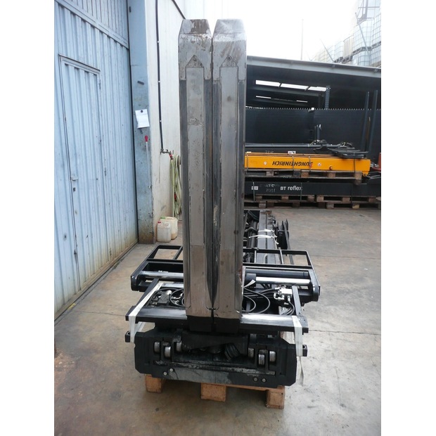 2013 تويوتا RRE 160-46689607