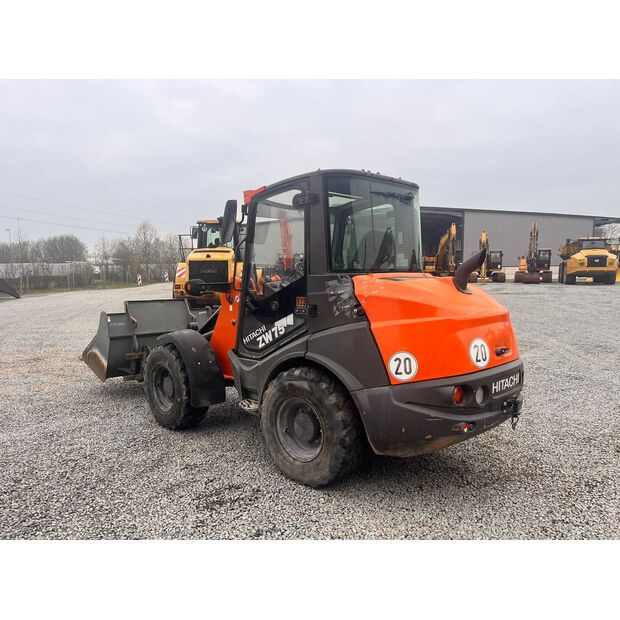 2020 هيتاشى ZW95-6C-46689888