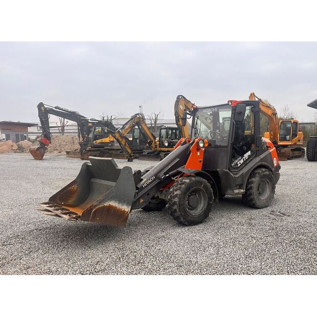 2020 هيتاشى ZW95-6C-46689890