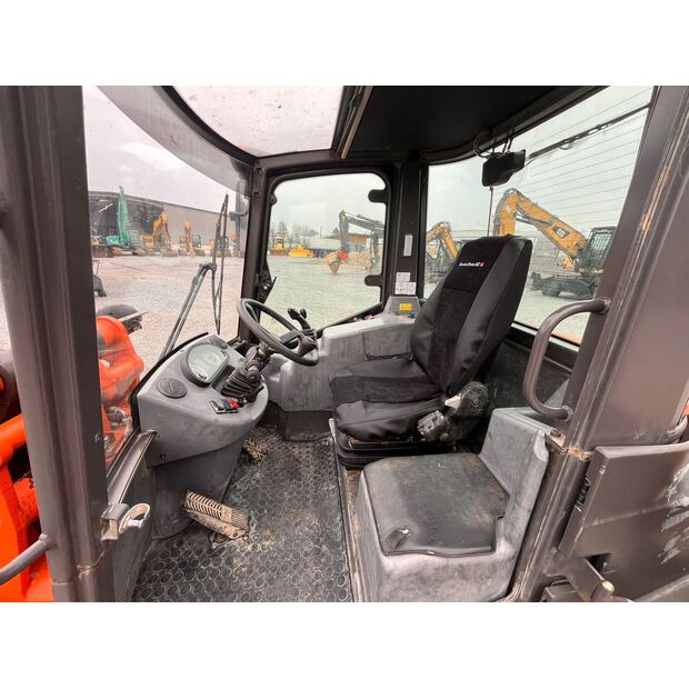 2020 هيتاشى ZW95-6C-46689897