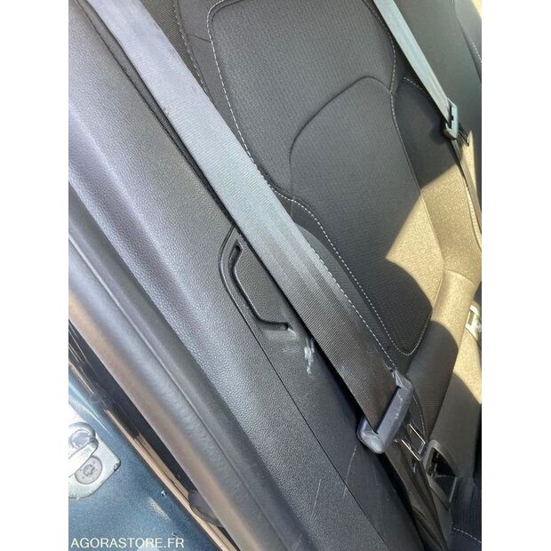 2020 رينو Megane-46696275