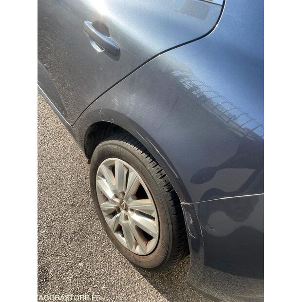 2020 رينو Megane-46696277