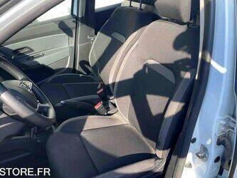 2019-dacia-duster-1444026-46696359