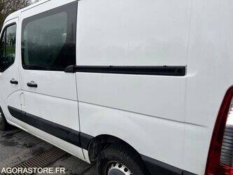 2016-renault-master-1444030-46696412