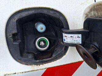 2016-fiat-500-1444034-46696493