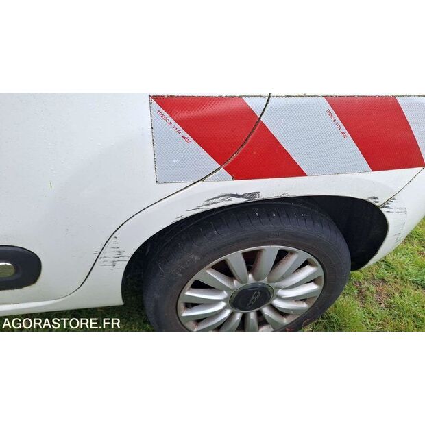 2016 Fiat 500-46696495