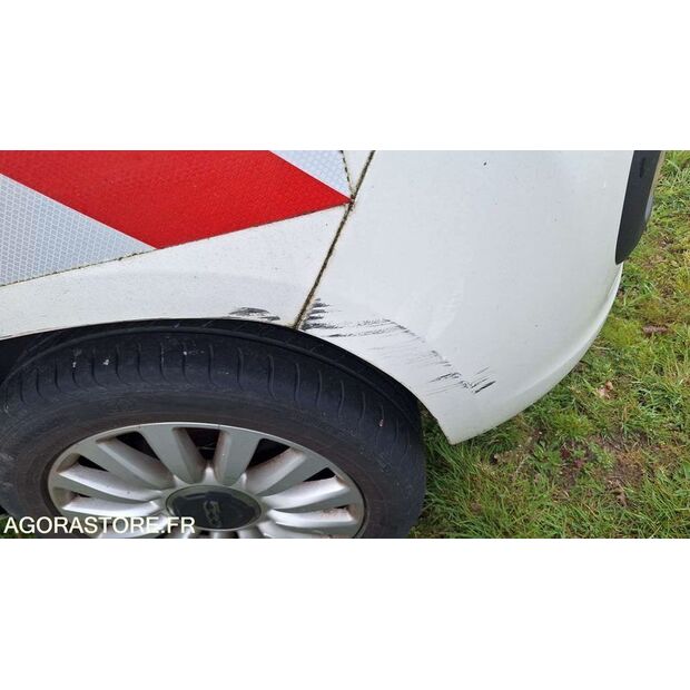 2016 Fiat 500-46696496