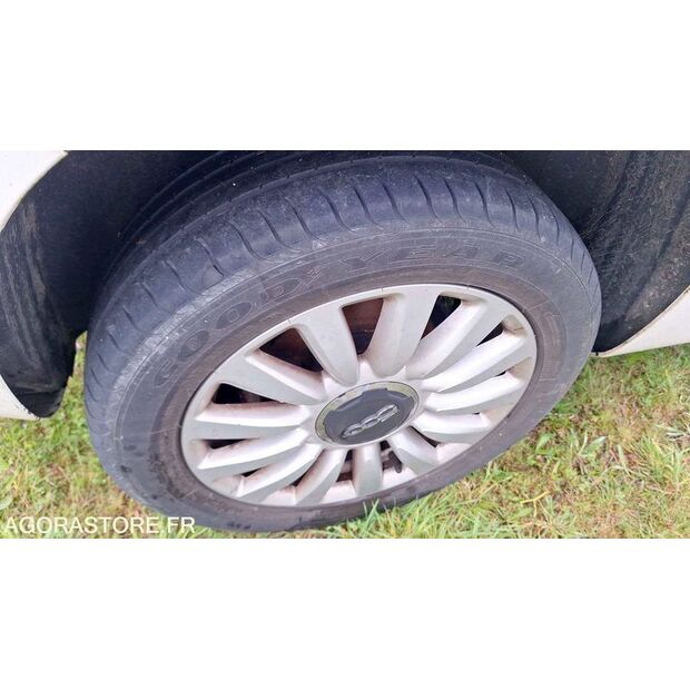 2016 Fiat 500-46696499