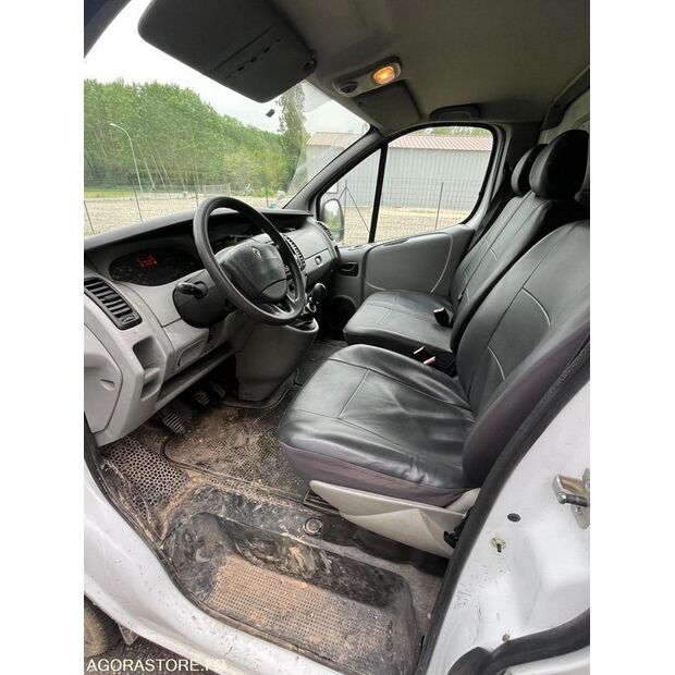 2009 رينو Trafic-46696508