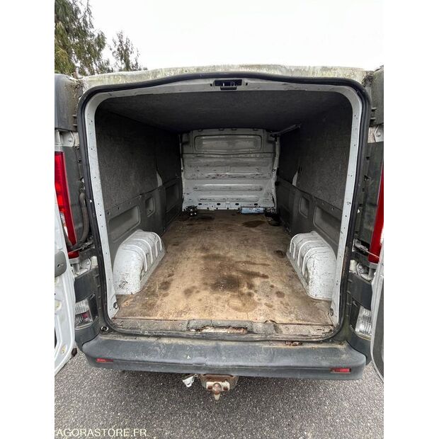 2009 رينو Trafic-46696510