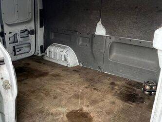 2009-renault-trafic-1444035-46696511