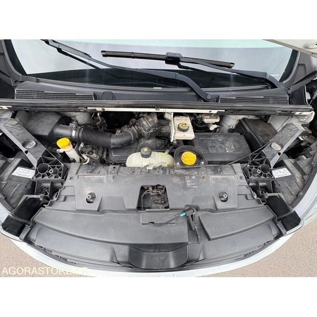 2015 Renault Trafic-46696525