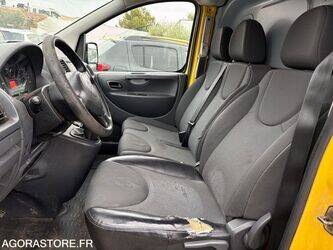2015-citroen-jumpy-1444037-46696532