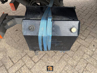 2015-man-tgl-12-220-1444043-46696749