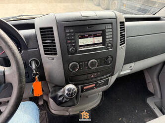 2017-volkswagen-crafter-1444044-46696777