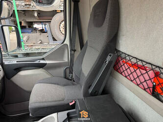 2016-daf-lf-220-fa-1444045-46696797