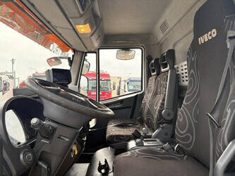 2011-iveco-eurocargo-1444046-46696806