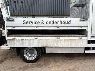 2011-iveco-eurocargo-1444046-46696813