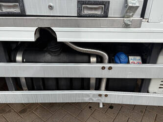 2011-iveco-eurocargo-1444046-46696824