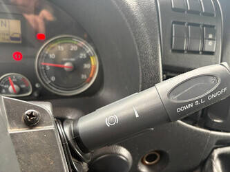 2011-iveco-eurocargo-1444046-46696837