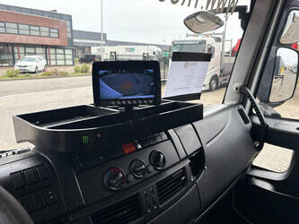 2011-iveco-eurocargo-1444046-46696839