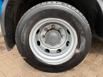 2011-iveco-eurocargo-1444046-46696844