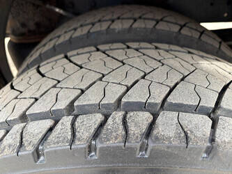 2011-iveco-eurocargo-1444046-46696845