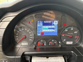 2015-iveco-stralis-1444048-46696905