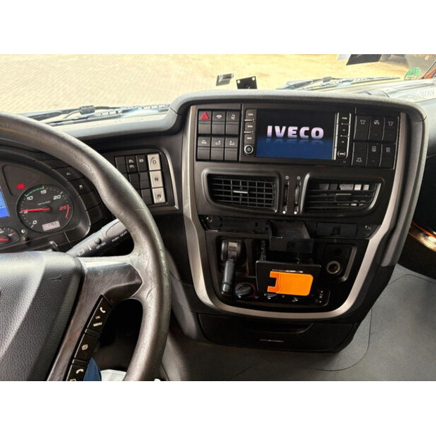 2015 ايفكو STRALIS-46696911