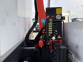 2014-mercedes-benz-atego-1444049-46696937